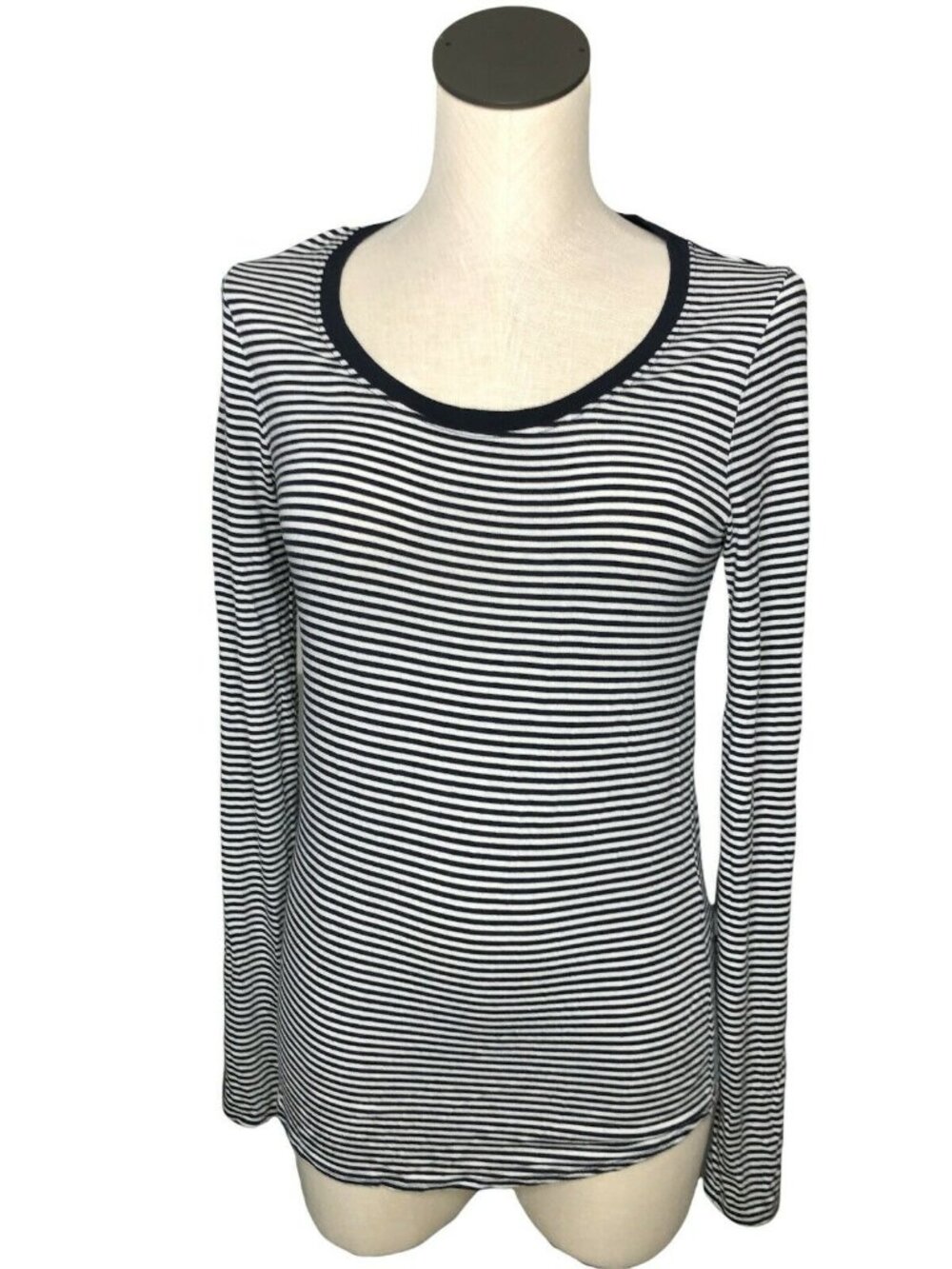 Tahari T Shirt Navy Blue White Pullover Womens Small Petite Stretch Long Sleeves